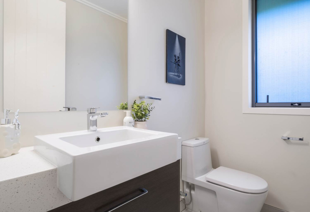 437m2 Resort – Style Luxury 6 beds 4 baths house with triple garage on 3542m2 section, just minutes from Albany, motorway access, and top schools including Kristin and Pinehurst Schools, Upper Harbour Primary School, Albany Junior and Senior High Schools, 30 Wicklam Lane, Greenhithe, Auckland