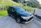 2017 Mitsubishi Outlander 24G SPEC !! 4WD !! RV/SUV Tiptronic, Black, 7 seats, Petrol, 2,400 cc, 71,488 km