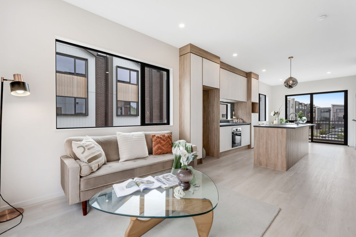 10-Year Master Build Guarantee, 3 beds 2 baths home with garage, m0ve-in ready, Minutes to Sylvia Park (shopping centre, Easy motorway access, Close to parks, schools & local amenities, (2 Bed + Study | 2 Bath | 1 Carpark – From $680,000, 3 Bed | 3 Bath | 1 Carpark – From $795,000, 4 Bed | 2.5 Bath | Garage + OSP – From $900,000,Mount Wellington, Auckland