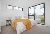 Vendor wants it go, Brandnew 4 beds 3 baths home with car park, moments from the Papatoetoe train station, local shops, school, 0.3 km to Papatoetoe West School, 20E Hill Road, Papatoetoe, Auckland