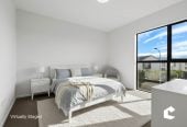 Urgent sale, Motivated vendor – bought for $869,000 in 2021, now asking $699,000 for a fast deal, Freehold 3 beds 2.5 baths home with car park, 3-minute walk to Westgate Shopping Centre, Quick access to SH16 motorway , 3/36 Westgate Drive, Westgate, Auckland