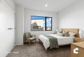 Urgent sale, Motivated vendor – bought for $869,000 in 2021, now asking $699,000 for a fast deal, Freehold 3 beds 2.5 baths home with car park, 3-minute walk to Westgate Shopping Centre, Quick access to SH16 motorway , 3/36 Westgate Drive, Westgate, Auckland