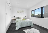Must sell ASAP, Renovated & Move-In Ready, 4 beds + office 1 bath house, 0.2 km to Puhinui School, 1.1 km to Papatoetoe High School, 89 Fitzroy Street, Papatoetoe, Auckland