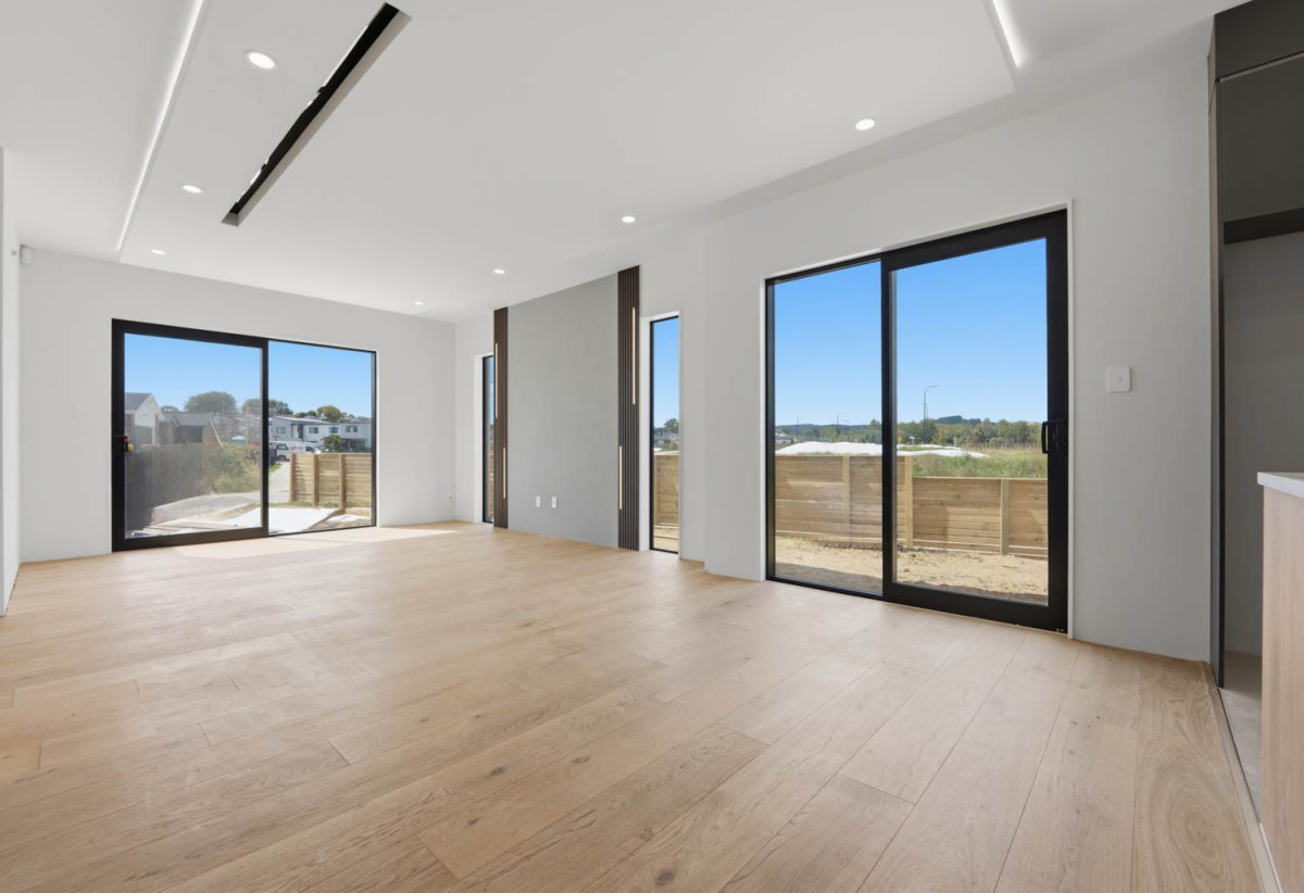 Brandnew Brick and weatherboard 4 beds 3 baths home with garage, Directly facing Opaheke Sports Park with open green outlook, close to schools, shops, motorway access, 0.9 km to Opaheke School, Unit 9/81 Otuwairoa Esplanade, Papakura, Auckland