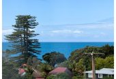 Rangitoto College and Double Westlake school zone, 155m2 Brandnew standalone 4 beds 2.5 baths home with garage , minutes from the stunning Campbells Bay Beach, local cafés, parks, and coastal walkways, schools, 0.8 km to Campbells Bay School, 4/8 Park Rise, Campbells Bay, Auckland