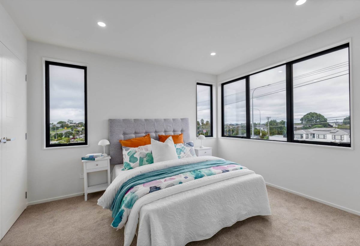Rangitoto College zone, Brandnew freehold 3 beds 2.5 baths home with garage, close to schools shops, Albany Mall, motorway access, 0.9 km to Pinehill School (Browns Bay), Lot 2/589A East Coast Road, Browns Bay, Auckland