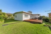 Double Westlake school zone, 688m2 section, 3 beds 1 bath house with double garage, zoned for Campbells Bay Primary and Westlake Boys’ & Girls’ High Schools, and just minutes to local shops, beaches, motorway access, 17 Catalina Crescent, Forrest Hill, Auckland