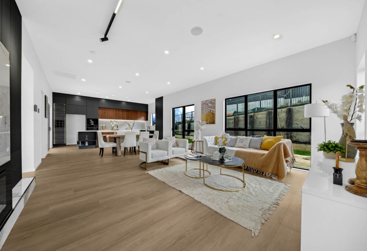 2 Kitchens, Brandnew 5 beds (3 ensuites) 4.5 baths house with double garage, 1 ensuite ground floor, close to Beachlands shopping centre, reserve, beach, school, 17 Kanae Drive, Beachlands, Auckland