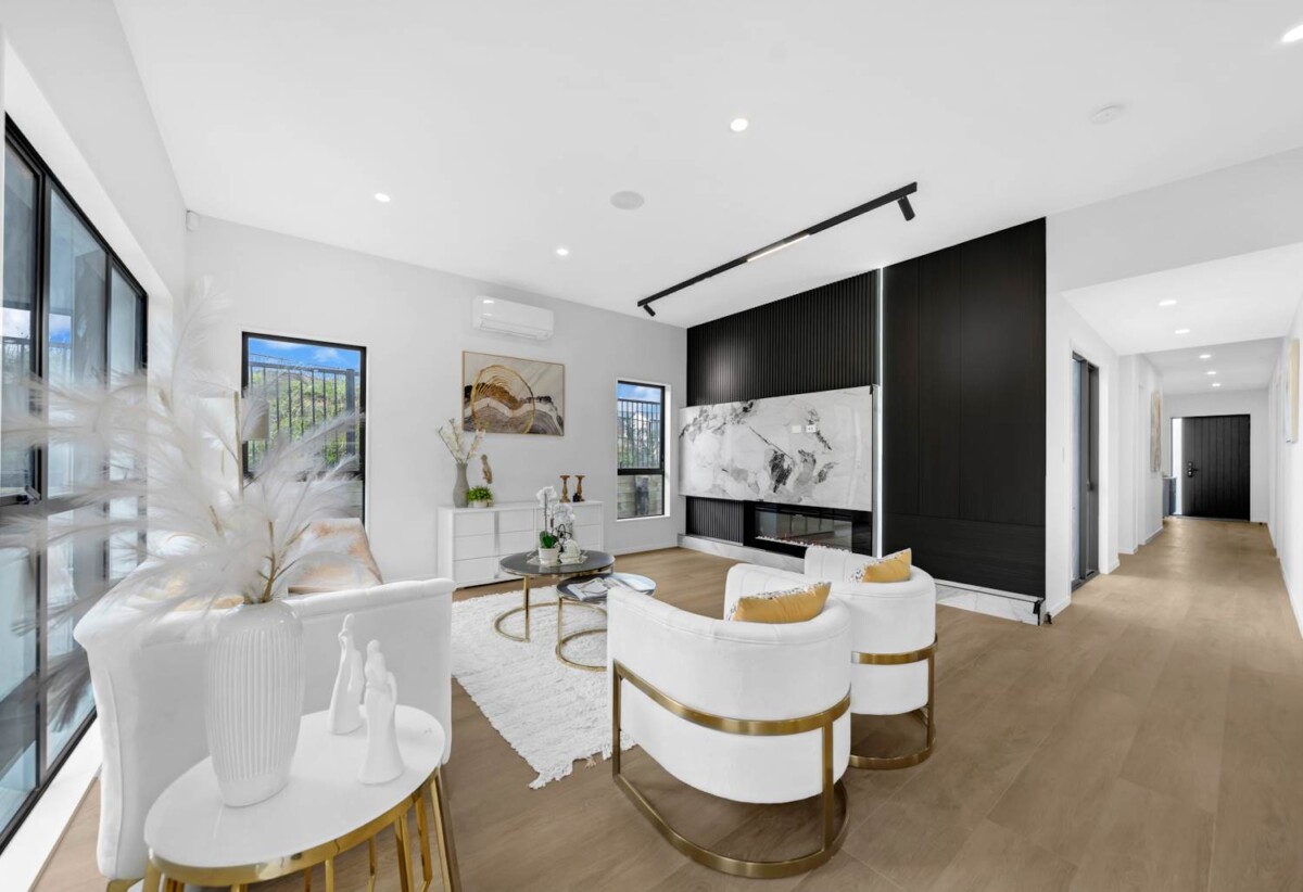 2 Kitchens, Brandnew 5 beds (3 ensuites) 4.5 baths house with double garage, 1 ensuite ground floor, close to Beachlands shopping centre, reserve, beach, school, 17 Kanae Drive, Beachlands, Auckland