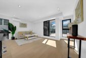 Brandnew 4 beds (2 ensuites) 3.5 baths Duplex home with car park and 2 beds granny, walking distance to schools, Pakuranga plaza, 0.2 km to Pakuranga Intermediate, 0.4 km to Pakuranga Heights School, 22B Elizabeth Street, Pakuranga Heights, Auckland