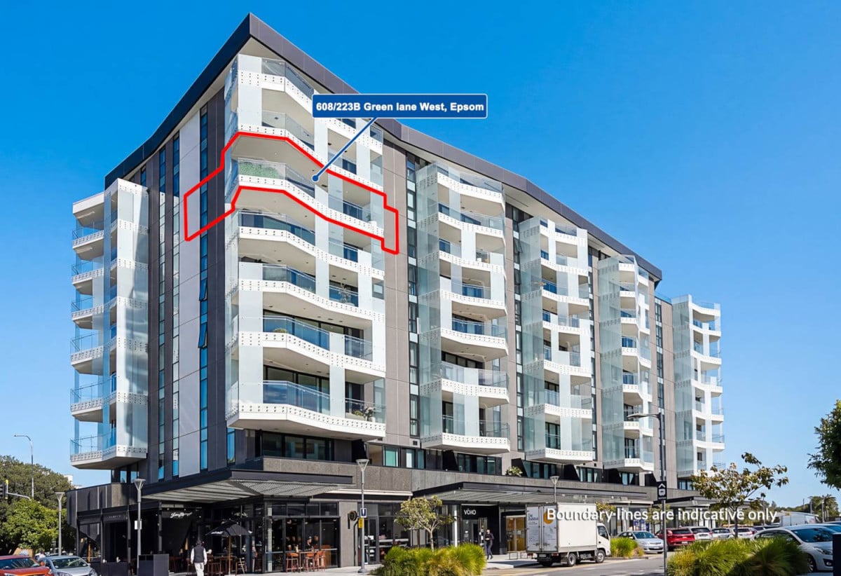 Double Grammar school zone, 3 beds 2 baths 2 car parks Luxury apartment with Iconic Views, central air conditioning, automatic blinds, a separate laundry, ample storage throughout, with a supermarket, fitness centre, and a selection of cafés and restaurants located within the complex, its proximity to Cornwall Park, zoned for Cornwall Park District School, Auckland Grammar School, and Epsom Girls Grammar School, 608/223B Green lane West, Epsom, Auckland