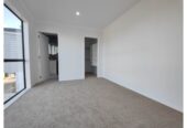 Macleans College, Stand 4 beds 4 baths home with double garage, 1 bed 1 bath ground floor, 0.5 km to Bucklands Beach Intermediate, 0.6 km to Macleans College, 185C Bucklands Beach Road, Bucklands Beach, Auckland