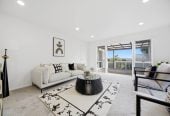 Double Westlake school zone, 3 beds 1 bath house with swimming pool on 812m2 section, zoned for Westlake Boys High School and Westlake Girls High School, and within easy reach of Sunnybrae Primary School, close to shopping centres, motorway access, 108 Coronation Road, Hillcrest, Auckland
