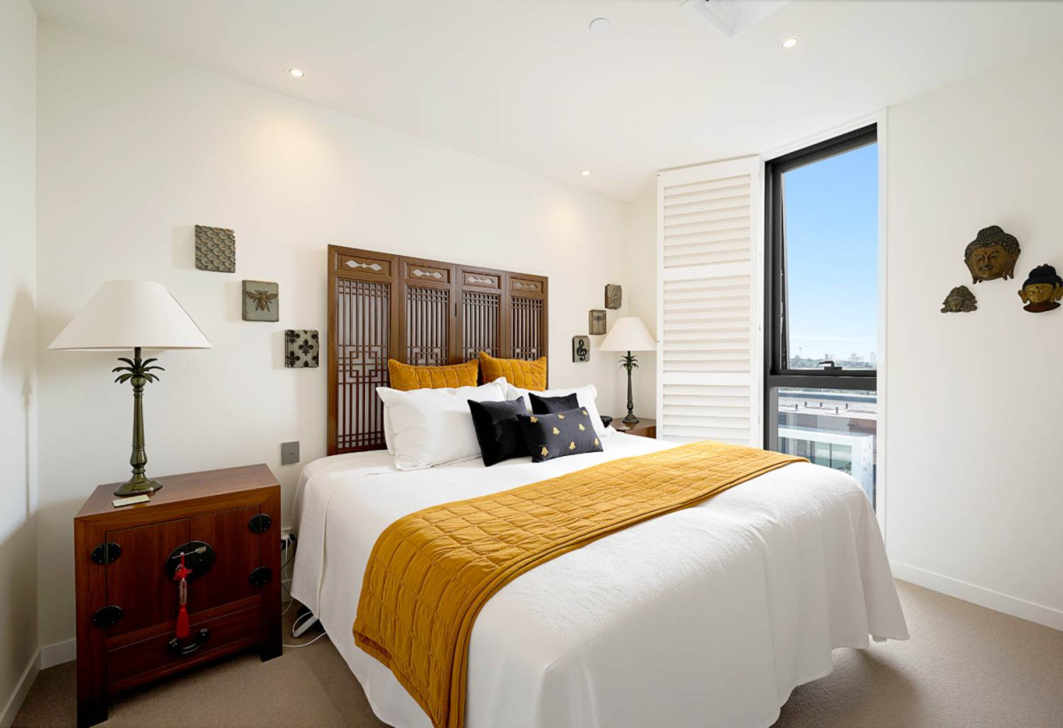 Double Grammar school zone, 3 beds 2 baths 2 car parks Luxury apartment with Iconic Views, central air conditioning, automatic blinds, a separate laundry, ample storage throughout, with a supermarket, fitness centre, and a selection of cafés and restaurants located within the complex, its proximity to Cornwall Park, zoned for Cornwall Park District School, Auckland Grammar School, and Epsom Girls Grammar School, 608/223B Green lane West, Epsom, Auckland