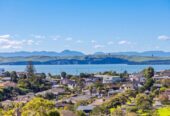 5 beds 3.5 baths house with double garage and views on 600m2 section, 2 beds 1 bath 1 lounge ground floor, minutes from schools, Albany Mall, Motorway access, 0.9 km to Oteha Valley School, 118 Fairview Avenue, Albany, Auckland