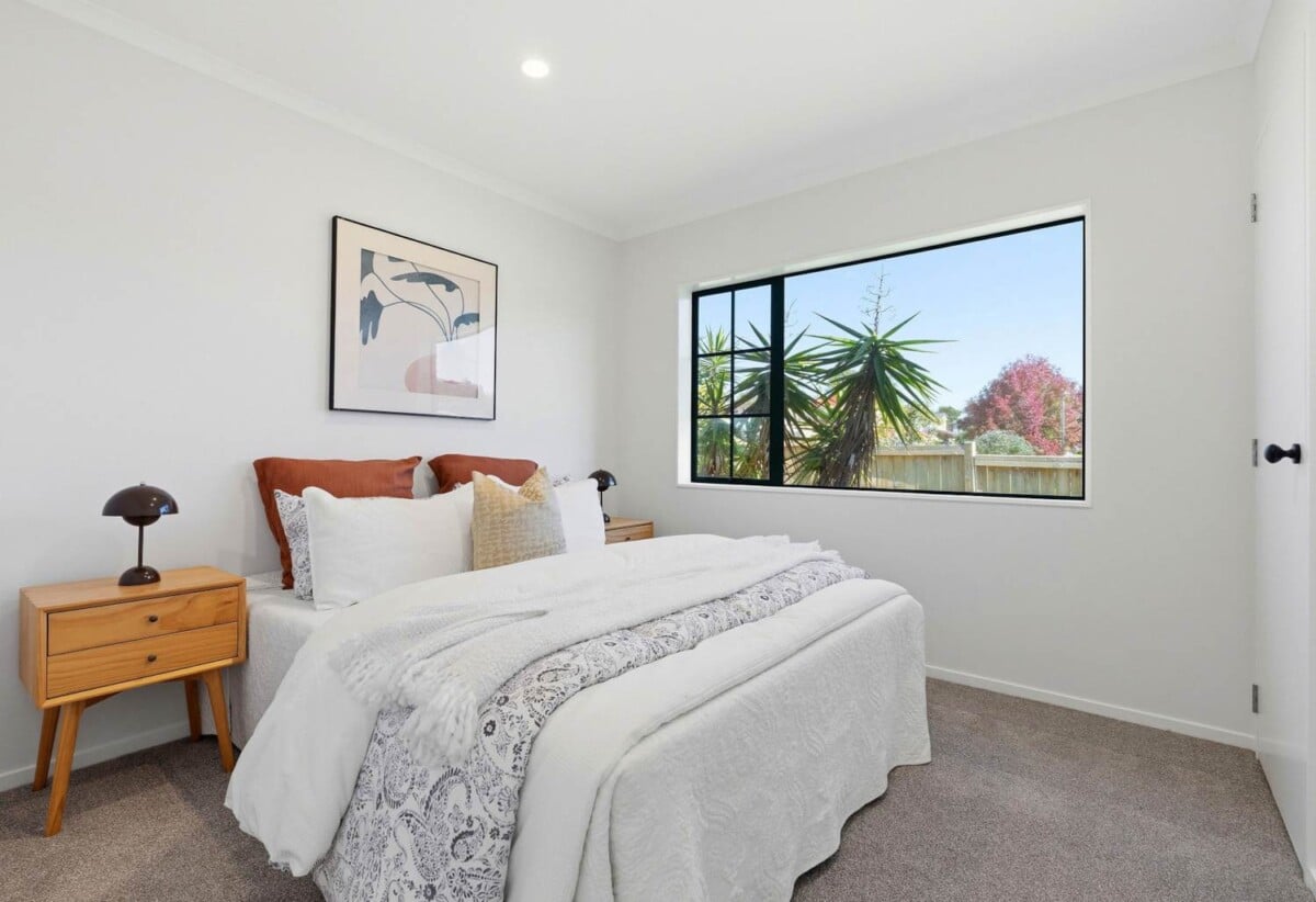 Renovated & Solid Brick 3 beds 2 beds house with garage, minutes to schools, Albany Mall, parks, motorway access, 0.2 km to Albany School, 2/11 Roanoke Way, Albany, Auckland