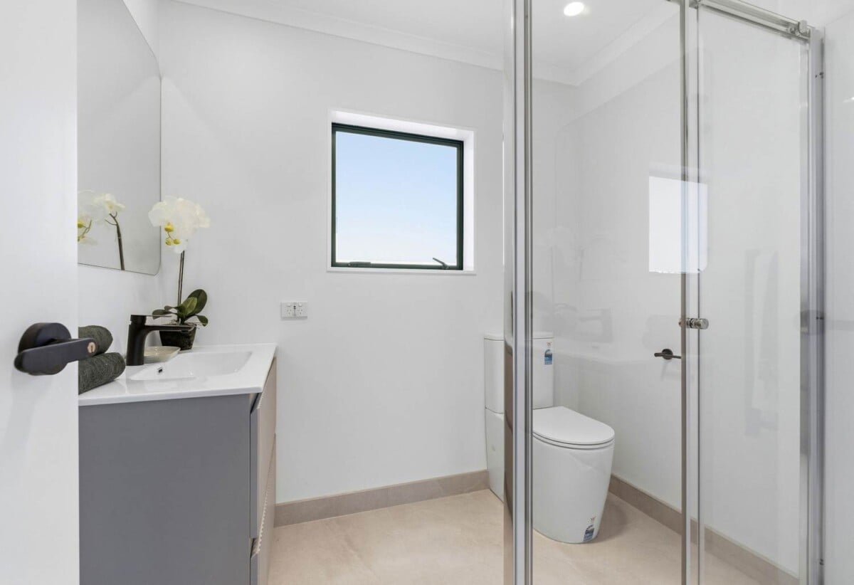 Renovated & Solid Brick 3 beds 2 beds house with garage, minutes to schools, Albany Mall, parks, motorway access, 0.2 km to Albany School, 2/11 Roanoke Way, Albany, Auckland