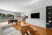 5 beds 2 baths house with standalone double garage on 832m2 section, 2 beds 1 bath 1 lounge ground floor, 3 beds 1 bath 1 lounge upstairs, close to shopping centres, schools, 0.2 km to Sunny Hills School, 12 Fordyce Avenue, Sunnyhills, Auckland