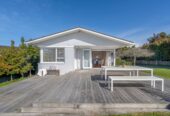 5 beds 2 baths house with standalone double garage on 832m2 section, 2 beds 1 bath 1 lounge ground floor, 3 beds 1 bath 1 lounge upstairs, close to shopping centres, schools, 0.2 km to Sunny Hills School, 12 Fordyce Avenue, Sunnyhills, Auckland