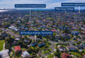 5 beds 2 baths house with standalone double garage on 832m2 section, 2 beds 1 bath 1 lounge ground floor, 3 beds 1 bath 1 lounge upstairs, close to shopping centres, schools, 0.2 km to Sunny Hills School, 12 Fordyce Avenue, Sunnyhills, Auckland