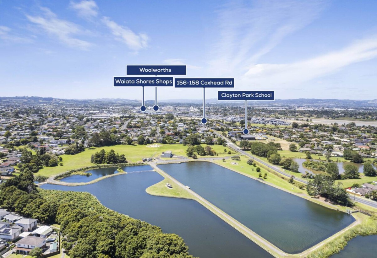 Standalone 4 beds 3 baths home with garage, 1 bed 1 bath ground floor, close to schools, shops, parks, and motorway access, 0.1 km to Clayton Park School, 9/156 Coxhead Road, Manurewa, Auckland