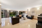 Beside Remuera Golf Club, 457m2 5 beds (1 ensuite) = office 3.5 baths house with double garage on 810m2 section, downstairs a substantial rumpus room with kitchenette, workshop, and storage room, close to Meadowbank shopping centre, 2.1 km to St Thomas School (Auckland) and Selwyn College, 7 Coldham Crescent, St Johns, Auckland