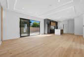 2 kitchens, Brandnew 5 beds 3.5 baths house with double garage on 337m2 section, Close to supermarkets, schools, and motorway access, 0.7 km to Opaheke School, 16 Furlough Road, Papakura, Auckland