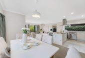 Brick and tile 3 beds 2 baths house with double garage, moments from Botany Town Centre, local parks, schools, 1.2 km to Botany Downs School, 3/6 Marbeth Court, Botany Downs, Auckland