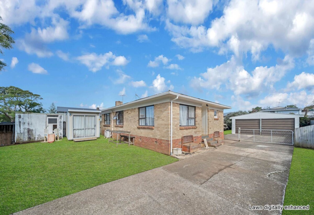 Brick 3 beds 1 bath house with standalone double garage on 561m2 section, close to Pukekohe township, schools, childcare centres, parks, and public transport, 0.2 km to Pukekohe North School, 34 Montgomery Avenue, Pukekohe, Auckland