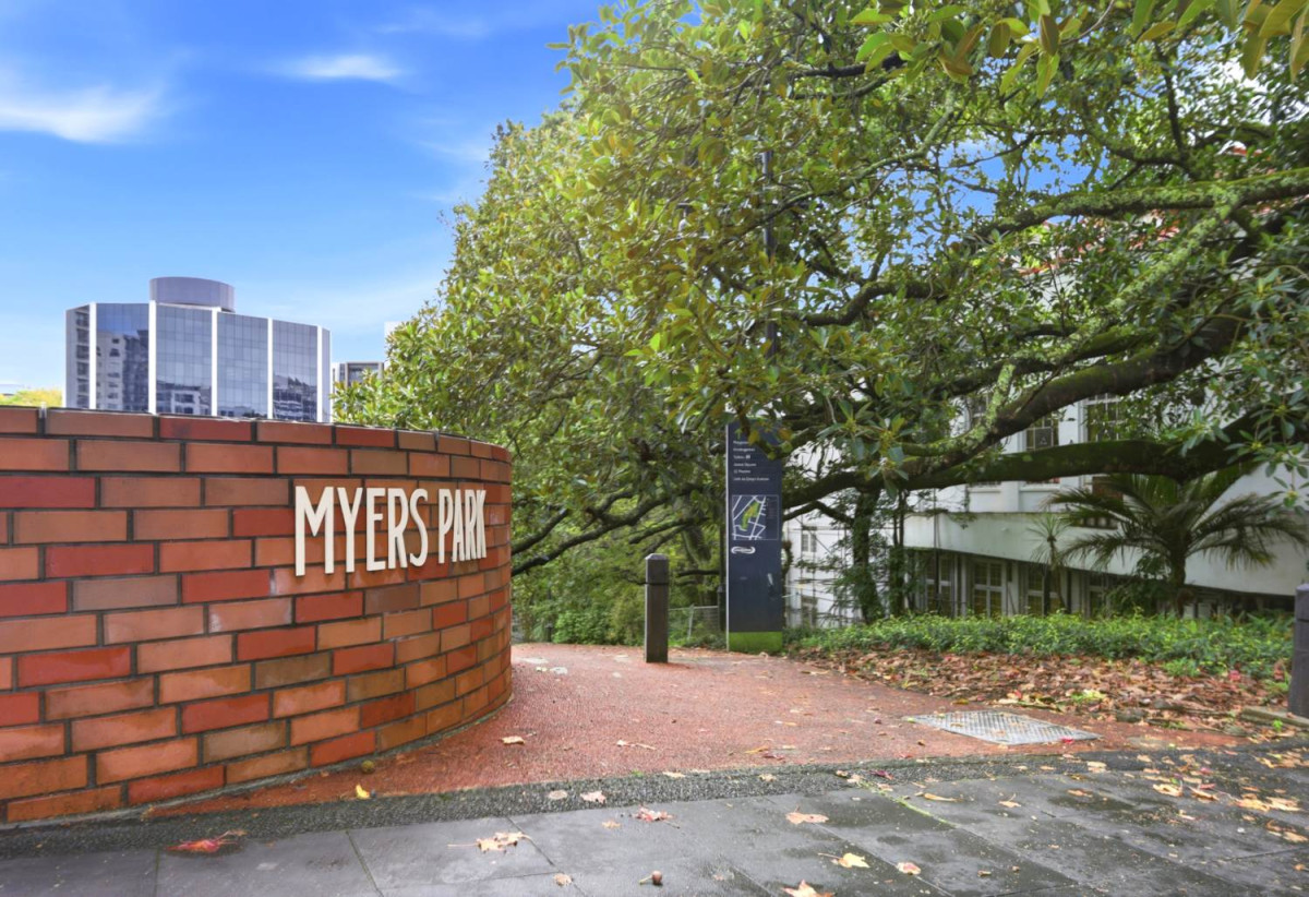 Motivated Vendor Wants It go, Auckland Girls’ Grammar School zone, 34m2 Freehold Renovated 1 bed 1 bath apartment, Move-in ready, 0.7 km to Auckland Girls’ Grammar School, 407/421 Queen Street, City Centre, Auckland
