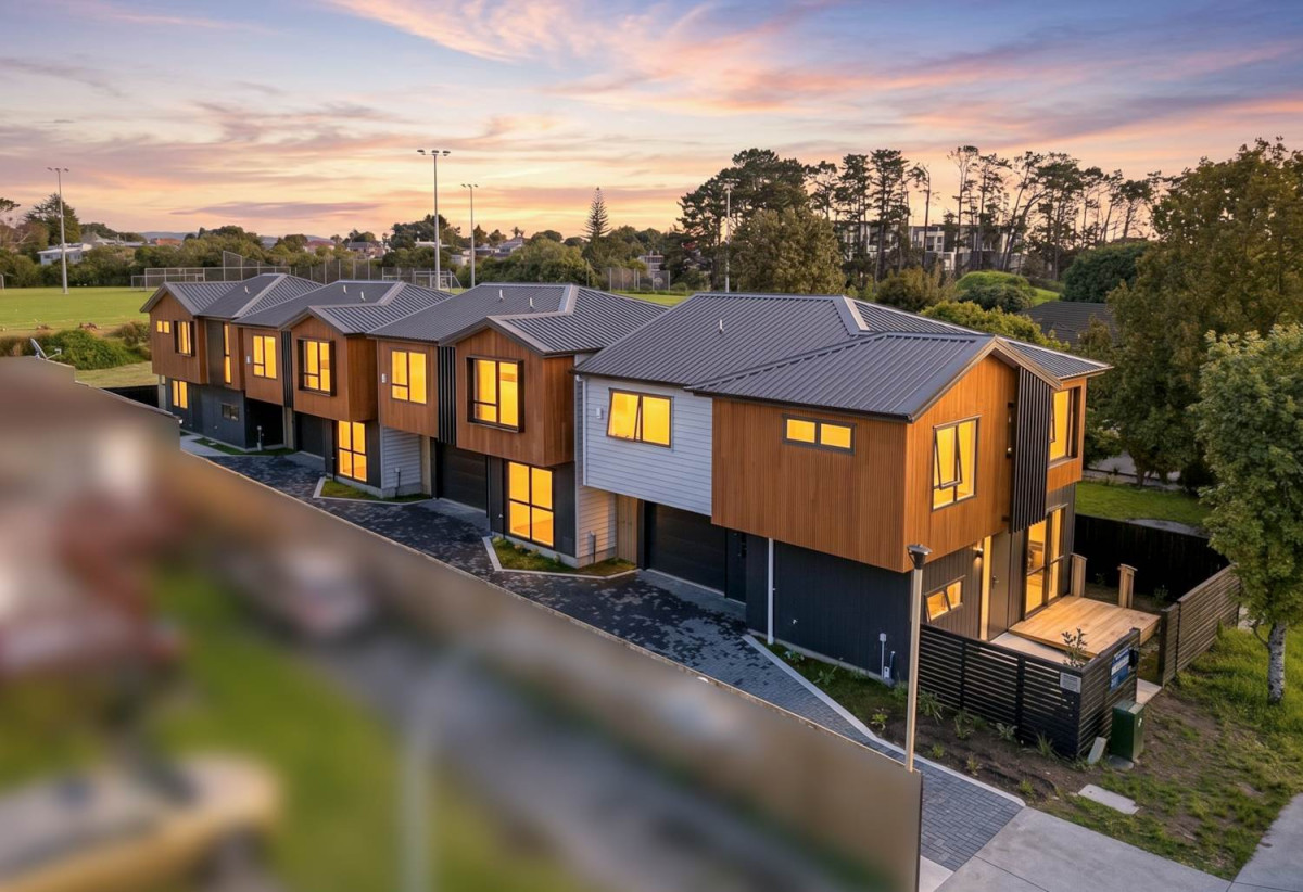 Mt Albert Grammar School zone, Brandnew standalone 4 beds 2 baths home with garage, Quick access to Mt Albert Town center and Point Chev Center, motorway access, Vendor has applied for a Master Builder 10-Year Guarantee, Lot 3/20 Laurel Street, Mt Albert, Auckland
