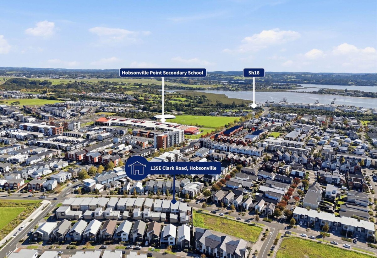 4 beds 2.5 baths home with double standalone double garage, Floor area – 179sqm (includes house 143sqm, garage 36sqm), CV 2024 – $1.15M, close to shops, schools, easy motorway access, 0.4 km to Hobsonville Point Secondary School, 0.5 km to Hobsonville Point Primary School, 135E Clark Road, Hobsonville, Auckland