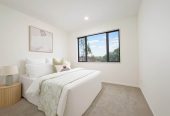 Brandnew standalone 4 beds or 3 beds home with garage, (Lots 2 & 3 | 4 Bed + 3.5 Bath + garage, Lots 4 & 5 | 3 Bed + 2.5 Bath + garage), Walk to top local schools including Waitakere College, Liston College, St Dominic’s College and ACG Sunderland, Just minutes to train station, motorway access, supermarkets, and WestCity Waitakere , 8 Mawney Road, Henderson, Auckland