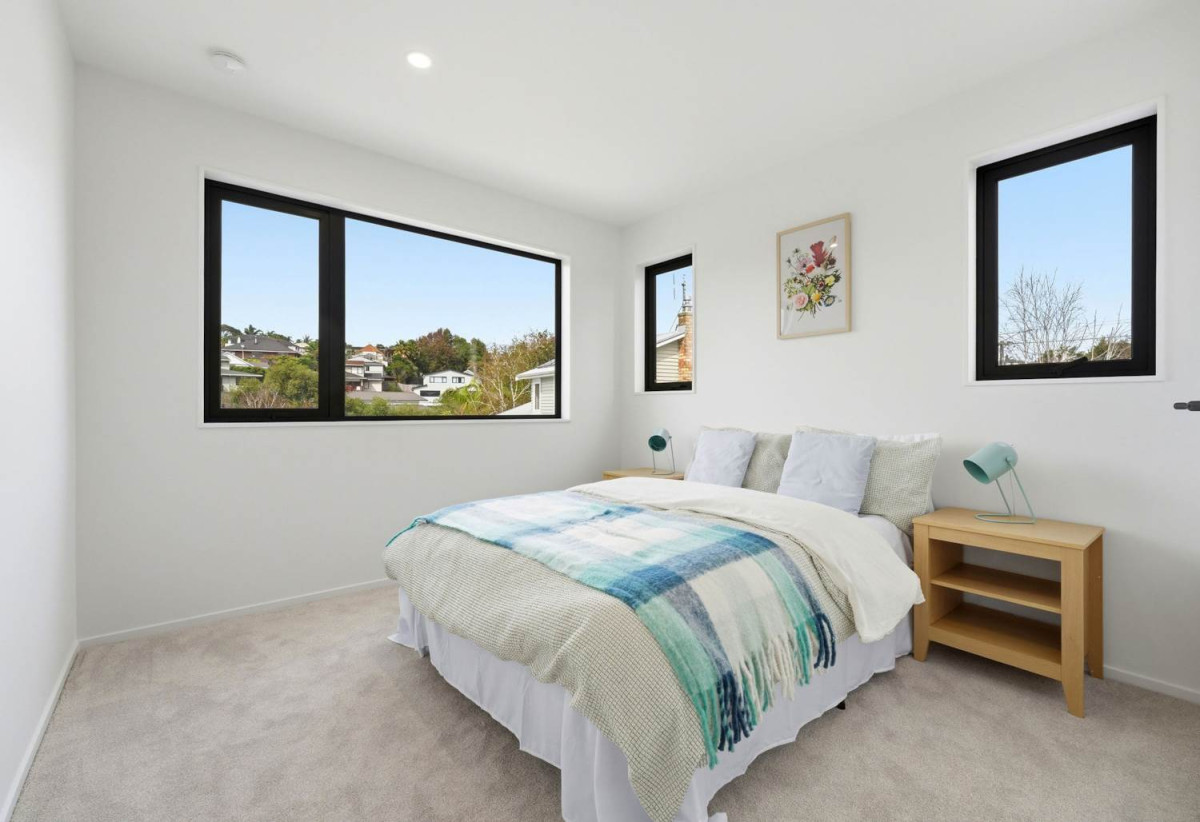 Must sell, Rangitoto College zone, Brandnew standalone 4 beds (2 ensuites) 3.5 baths home with garage, move-in ready, close to schools, shopping centre, beaches, 0.2 km to Browns Bay School, Lot 8/30 Kiteroa Terrace, Rothesay Bay, Auckland