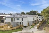 Brandnew standalone 3 beds 2.5 baths home with car park, minutes from Howick Village, local cafés, Pak’nSave, and well-regarded schools. 0.4 km to Howick Primary School, 14 Vida Place, Howick, Auckland