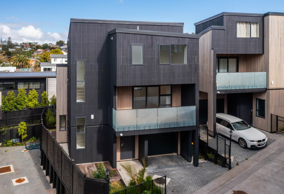Brandnew standalone 3 beds (3 ensuites) 3.5 baths house with garage, 1 ensuite ground floor, close to schools, beaches, shops, parks, Eastridge shopping centre, CBD, 0.5 km to Orakei School, 54B Tautari Street, Orakei, Auckland