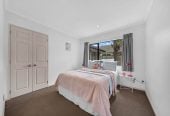 For rent, Botany Downs Secondary College zone, 5 beds 3 baths house with double garage, available 12th May, 18 Matarangi Road, East Tamaki, Auckland