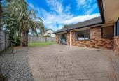 For rent, Botany Downs Secondary College zone, 5 beds 3 baths house with double garage, available 12th May, 18 Matarangi Road, East Tamaki, Auckland