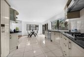 For rent, Botany Downs Secondary College zone, 5 beds 3 baths house with double garage, available 12th May, 18 Matarangi Road, East Tamaki, Auckland