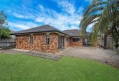 For rent, Botany Downs Secondary College zone, 5 beds 3 baths house with double garage, available 12th May, 18 Matarangi Road, East Tamaki, Auckland