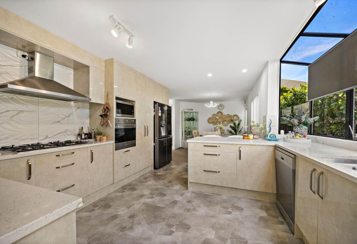 243m2 4 beds 2.5 baths house with double garage on 500m2 section, close to schools, reserves, shops, supermarket, golf club, easy motorway access, 0.7 km to Halsey Drive School, 1.4 km to Lynfield College, 38A James Tyler Crescent, Lynfield, Auckland