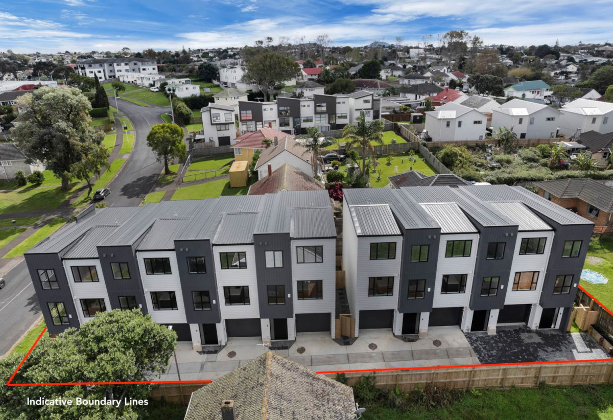 3 beds 3.5 baths home with garage and 1 bed granny, Walk to schools, supermarkets, cafes, and parks, 0.5 km to Tamaki College, 0.6 km to Glen Taylor School, Lot 1/50 Farringdon Street, Glen Innes, Auckland