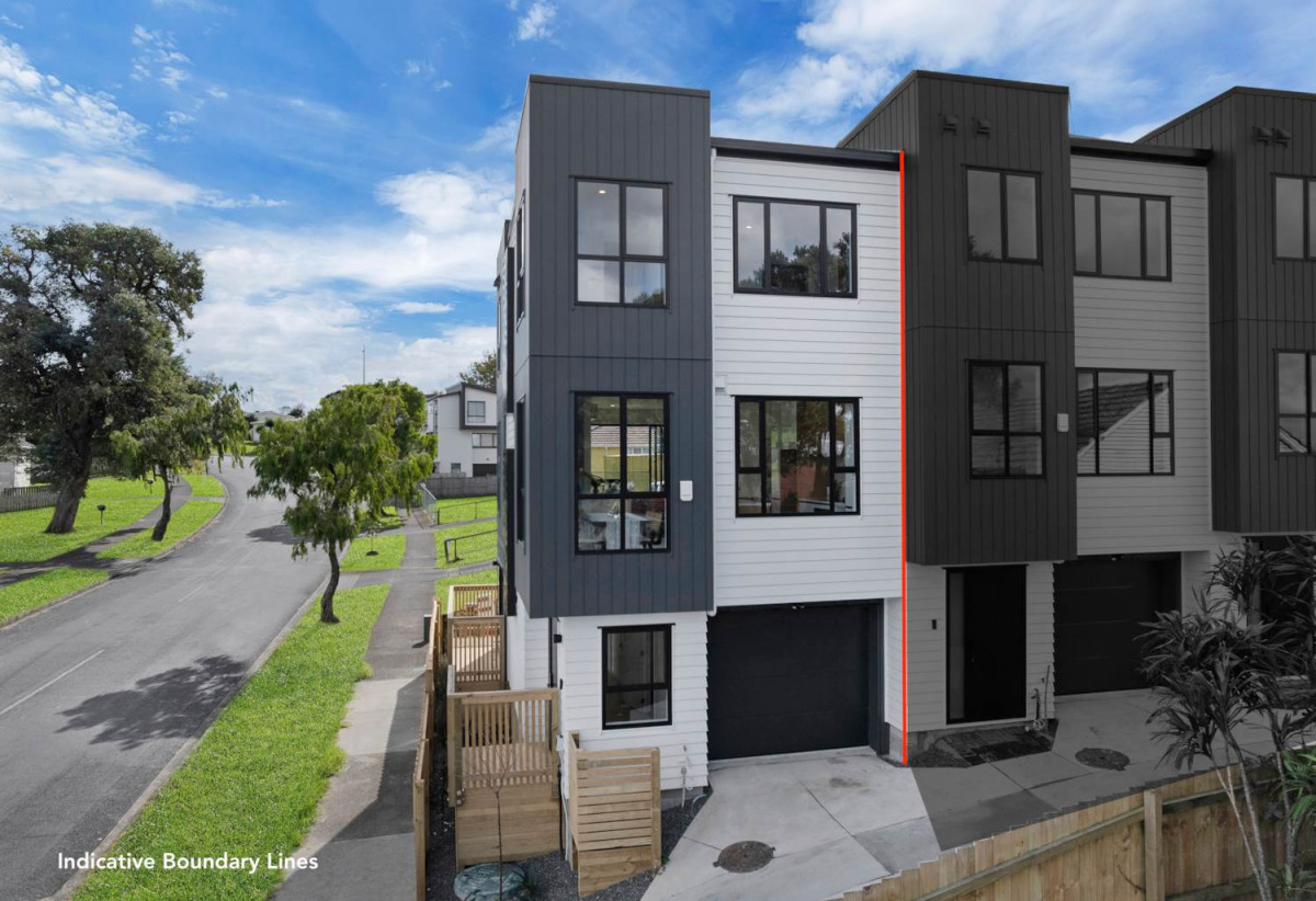 3 beds 3.5 baths home with garage and 1 bed granny, Walk to schools, supermarkets, cafes, and parks, 0.5 km to Tamaki College, 0.6 km to Glen Taylor School, Lot 1/50 Farringdon Street, Glen Innes, Auckland