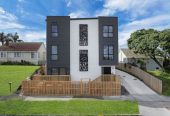 3 beds 3.5 baths home with garage and 1 bed granny, Walk to schools, supermarkets, cafes, and parks, 0.5 km to Tamaki College, 0.6 km to Glen Taylor School, Lot 1/50 Farringdon Street, Glen Innes, Auckland