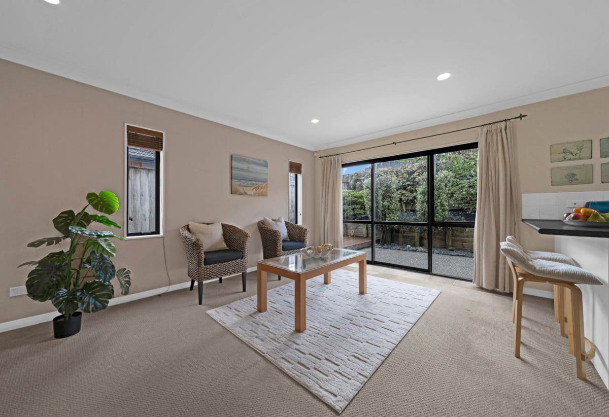 Vendors Have Bought…Must Sell!, 4 beds 3 baths house with double garage on 352m2 section, minutes to Botany Downs shopping centre and Ormiston shopping centre, parks, schools, within walking distance to a primary school and zoned for sought-after schools including Baverstock Oaks School, Mission Heights Junior College, and Ormiston Senior College, 11 Gordal Place, Flat Bush, Auckland