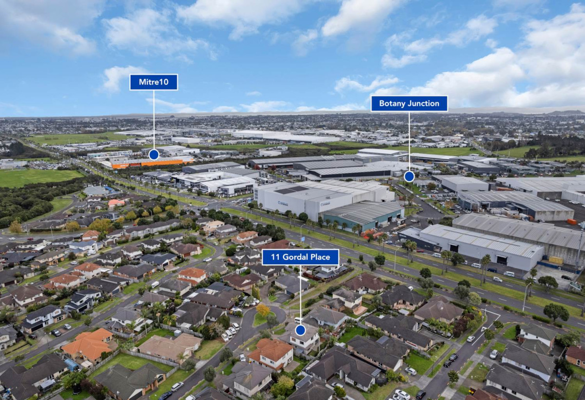 Vendors Have Bought…Must Sell!, 4 beds 3 baths house with double garage on 352m2 section, minutes to Botany Downs shopping centre and Ormiston shopping centre, parks, schools, within walking distance to a primary school and zoned for sought-after schools including Baverstock Oaks School, Mission Heights Junior College, and Ormiston Senior College, 11 Gordal Place, Flat Bush, Auckland