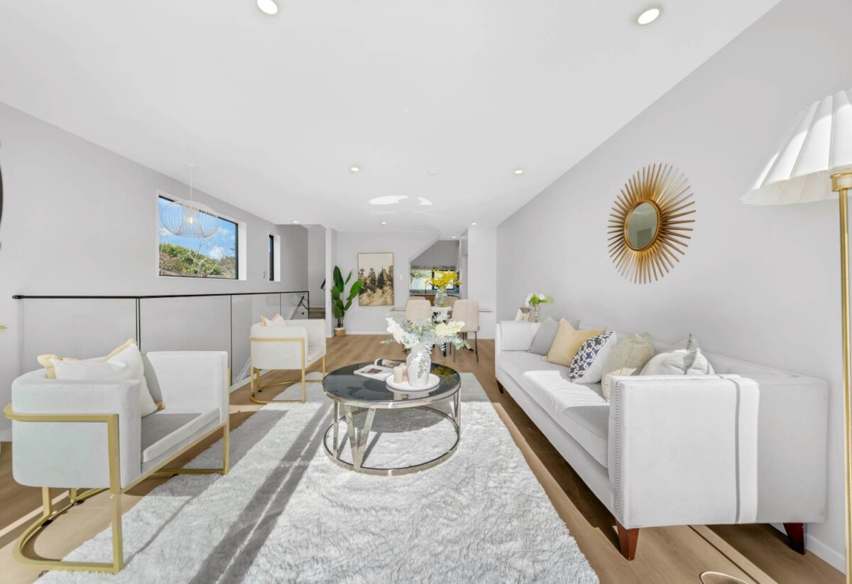 Brandnew 3 beds 2.5 bath Duplex home with garage, close to schools shops, parks, motorway access, 0.6 km to Ellerslie School, 1.7 km to Remuera Intermediate, 44B & 44C Waiohua Road, Greenlane, Auckland