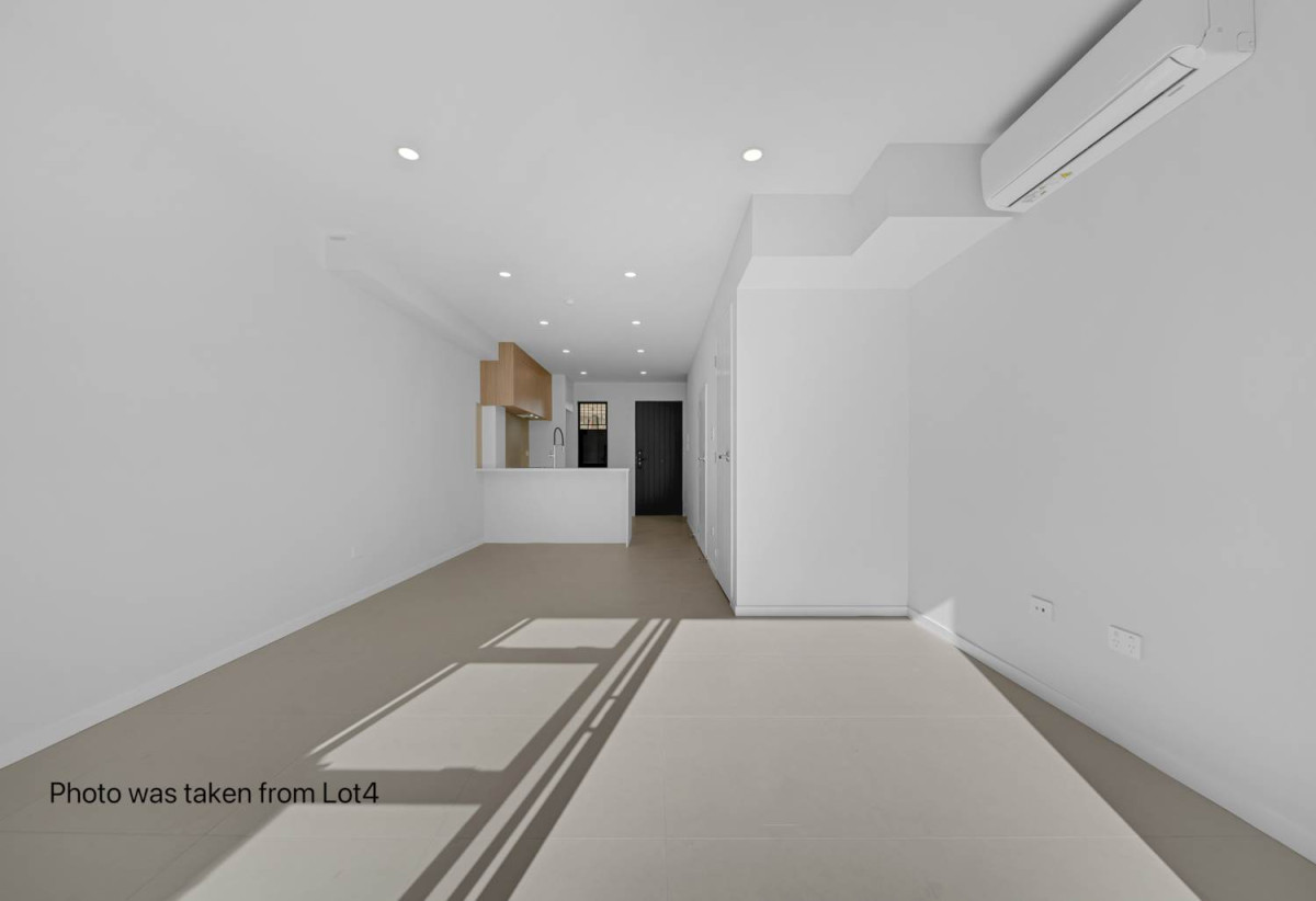 Motivated vendor, Brandnew 2 beds 1.5 baths home with car park, zoned for New Windsor School, Blockhouse Bay Intermediate, and Avondale College, Lot 3/190 Methuen Road, New Windsor, Auckland