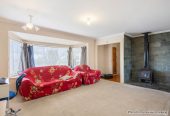 Urgent sell, Must sell, 5 beds 2.5 baths house on 1002m2 section, 1 bed + flexi room 1 bath + lounge and kitchen ground floor, 4 beds 1.5 baths lounge and kitchen upstairs, currently rented for 670 per week, Business – Local Centre Zone ,close to schools, motorway access, shops, Ignore CV & Past Price . 434 Don Buck Road, Massey, Auckland