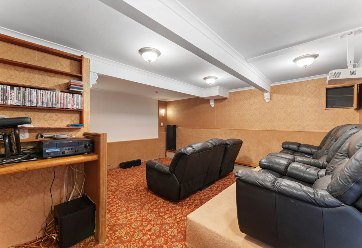 5.2457ha section, More than 320m2 Lifestyle 5 beds 3 baths house, storage for cars or tractors, seven paddocks, mature trees, a natural spring, landscaped ponds, a tennis court and a heated 100,000-litre swimming pool. Downstairs A home theatre, rumpus room, larder, laundry, linen room, sauna, bathroom and generous storage, 0.4 km to Taupaki School, 364 Waitakere Road, Taupaki, Auckland